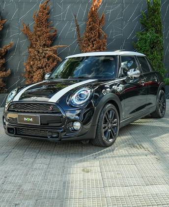 MINI COOPER 2.0 16V TWINPOWER GASOLINA S 4P STEPTRONIC